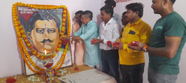 128 वीं जन्म जयंती पर गोरखपुर जेल स्थित बलिदान स्थली शिद्दत से याद किए गए काकोरी घटना के महानायक पंडित राम प्रसाद बिस्मिल*