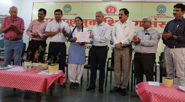 इंदौर जिले के 101 शासकीय स्कूल घोषित किए गए तम्बाकू मुक्त