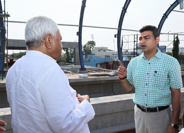 मुख्यमंत्री नीतीश कुमार ने निर्माणाधीन पटना-मेट्रो परियोजना का निरीक्षण किया