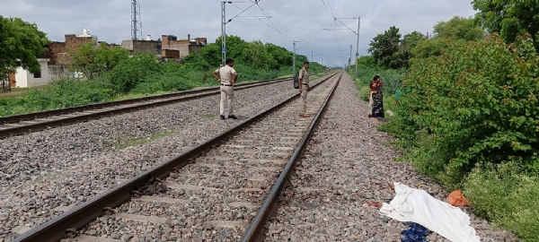ट्रेन
