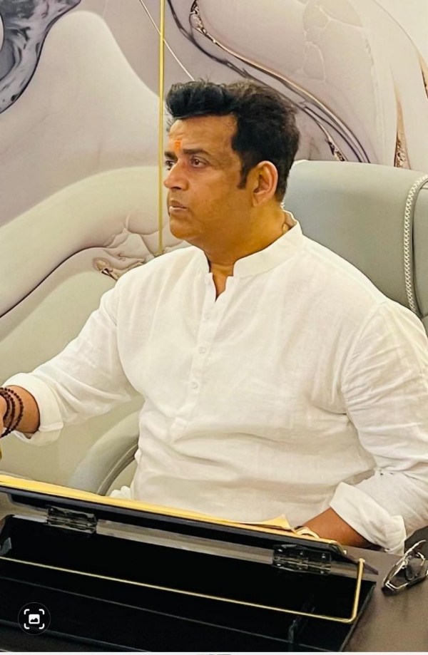 अहमदाबाद विमान हादसे पर सांसद रवि किशन शुक्ला ने जताया गहरा शोक*
