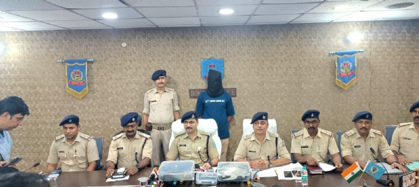 प्रेसवार्ता का फोटो