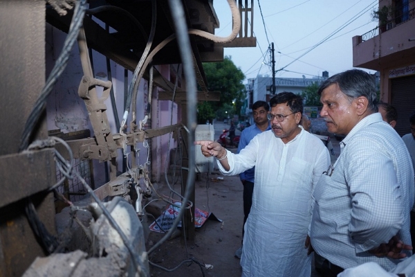 महाराजपुरा विद्युत वितरण केन्द्र का निरीक्षण