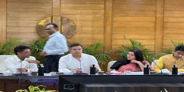 एनडीएमसी की काउंसिल बैठक में कर्मचारियों के कल्याण और इंफ्रास्ट्रक्चर से जुड़े प्रस्तावों को मिली मंजूरी