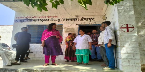 निरीक्षण में अनुपस्थित मिले सेखाला सीएचसी प्रभारी चिकित्सक सहित पांच कार्मिक