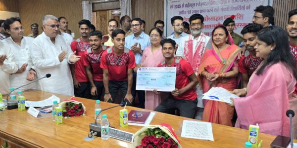 ये तो शुरुआत है, मेहनत और लगन से हर मंजिल आसान : प्रभारी मंत्री