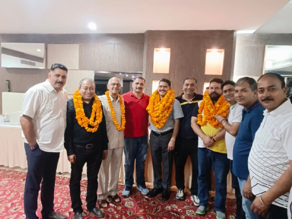 लायंस कलब सांबा के नए चुने गए पदाधिकारी् लायंस कलब सांबा के नए चुने गए पदाधिकारी्