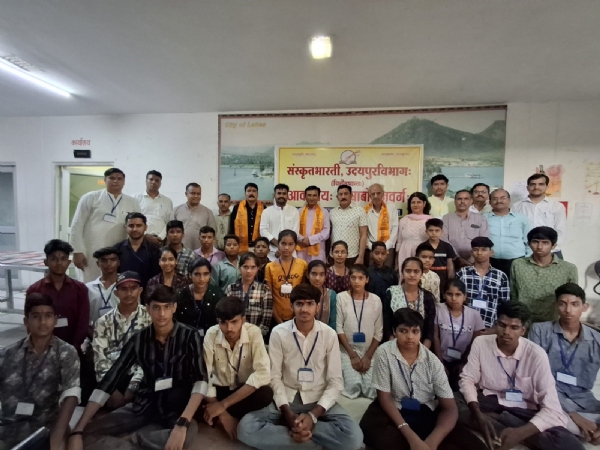 संस्कृत हमारी प्राचीन ज्ञान परंपरा की आधारशिला – परमानंद शर्मा