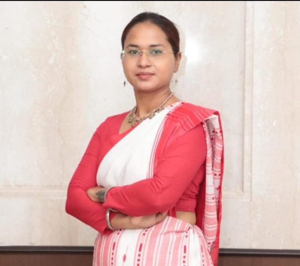 मंत्री शिल्पी  नेहा तिर्की की फाईल फोटो