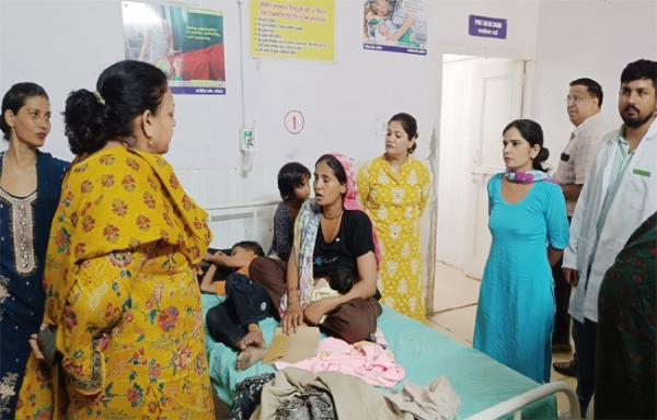 सोनीपत: हरियाणा राज्य बाल संरक्षण आयोग, पंचकूला की सदस्या मीना कुमारी सीएचसी गन्नौर में निरीक्षण करते हुए। सोनीपत: हरियाणा राज्य बाल संरक्षण आयोग, पंचकूला की सदस्या मीना कुमारी सीएचसी गन्नौर में निरीक्षण करते हुए।