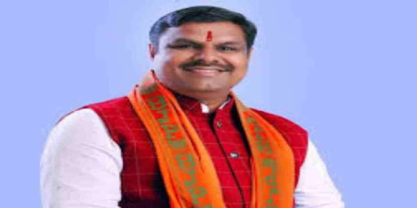 दुर्ग शहर विधायक गजेंद्र यादव अचानक चक्कर खाकर गिर पड़े,अस्पताल में भर्ती