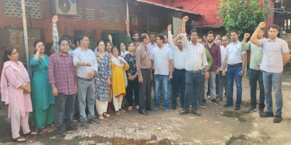 निजीकरण के विरोध में 22 जून को लखनऊ में विशाल बिजली महापंचायत की तैयारी