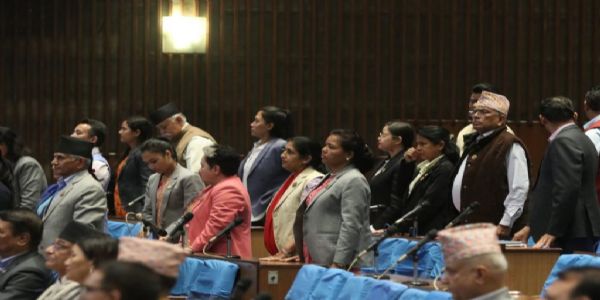संसद चलाने के लिए सरकार को माओवादी पार्टी का साथ मिला, अन्य विपक्षी पार्टियों का विरोध जारी