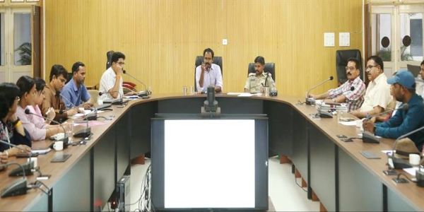 शहरी के साथ ग्रामीण क्षेत्र के विद्यार्थियों को खेल में आगे बढ़ाने के लिए कार्ययोजना तैयार करें: कलेक्टर