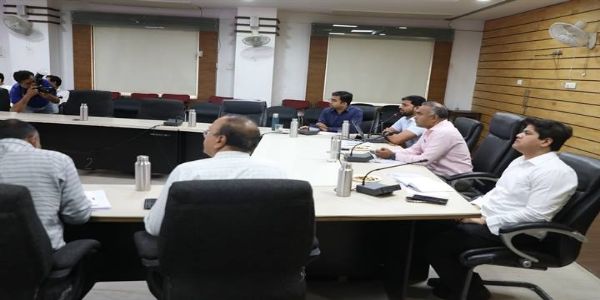 केन्द्रीय संयुक्त सचिव ने भूजल संरक्षण व संवर्धन को बताया समय की मांग, इंदौर में हो रहे कार्यों को सराहा