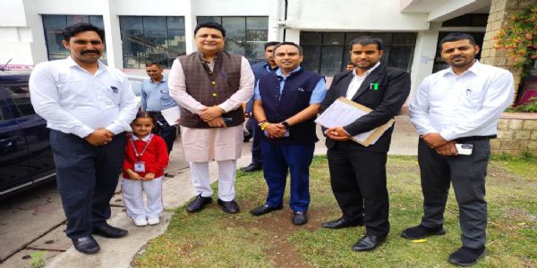 सुधीर शर्मा ने पूर्व एसपी शिमला के खिलाफ दायर किया मानहानि का मामला