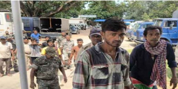 रांची के 25 थाना क्षेत्र में छापेमारी, 121 वारंटी गिरफ्तार