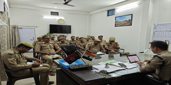 वाराणसी: गोमती जोन के तीन उपनिरीक्षकों के मासिक मूल्यांकन में शून्य अंक,वेतन कटौती