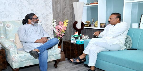 मुख्यमंत्री से मिले बिहार के मंत्री
