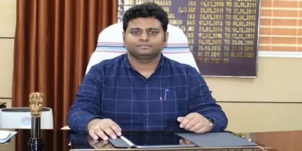 (अपडेट) उपायुक्त ने मंझारी प्रखंड के नंबर प्लेट के लिए वसूली पत्र को किया रद्द