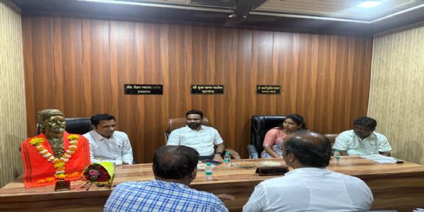 ठाणे जेडपी सीओ ने किया भिवंडी में विकास कार्यों का निरीक्षण