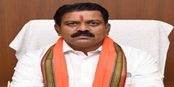 पुलिस कार्यप्रणाली में उर्दू-फारसी के कठिन शब्दों की जगह होगी सरल हिंदी : गृहमंत्री विजय शर्मा