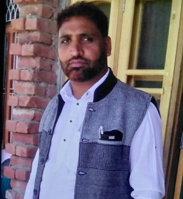 Head constable who took a bribe of Rs 15000 absconded, ACB recovered the money thrown in the bushes