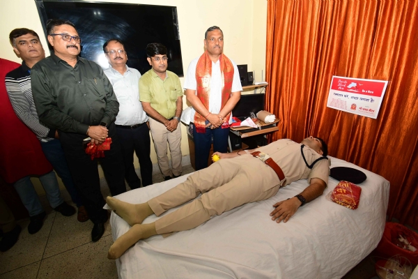 आईएएस एसोसिएशन द्वारा रक्तदान शिविर