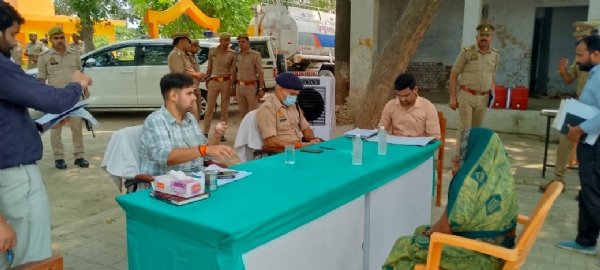 भूमि विवादों के मामले में राजस्व व पुलिस टीम मौके पर जाकर कार्रवाई करेंः-जिलाधिकारी भूमि विवादों के मामले में राजस्व व पुलिस टीम मौके पर जाकर कार्रवाई करेंः-जिलाधिकारी