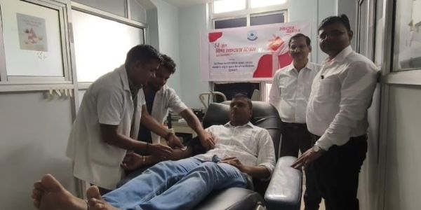 विश्व रक्तदान दिवस के अवसर पर मालीगांव में आयोजित हुआ रक्तदान शिविर