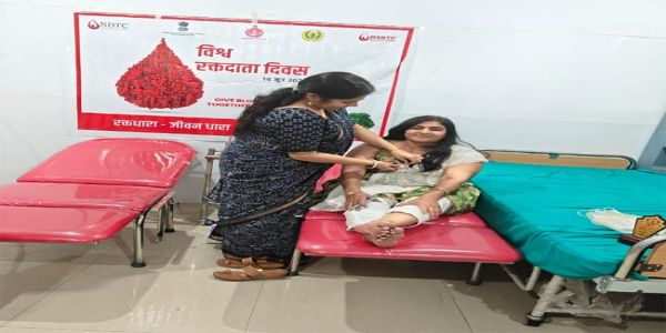 नारनौल अस्पताल में संग्रहित हाेता है प्रति वर्ष पांच हजार यूनिट रक्त: डा. संगीता यादव