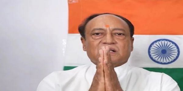 राहुल गांधी पर भड़के दिग्विजय सिंह के भाई, वीडियो जारी कर फाड़ा निष्कासन पत्र