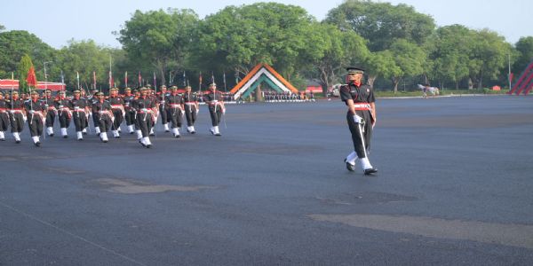 श्रीलंका सेवा प्रमुख सेना लेफ्टिनेंट जनरल बीकेजीएम लसंथा रोड्रिगो