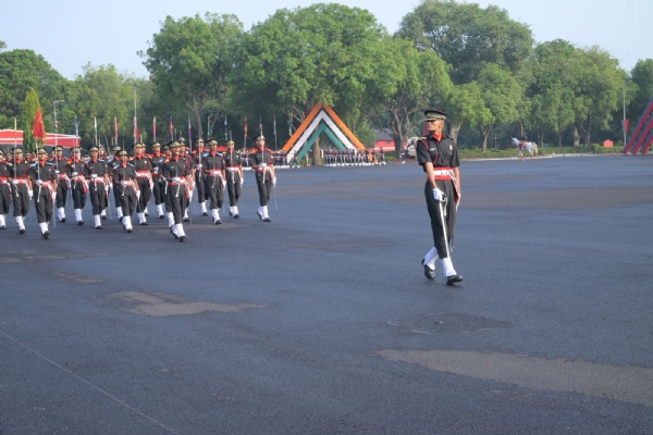श्रीलंका सेवा प्रमुख सेना लेफ्टिनेंट जनरल बीकेजीएम लसंथा रोड्रिगो