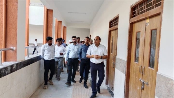 जबलपुर संभागायुक्त ने किया निर्माणाधीन आईटीआई एवं सांदीपनि विद्यालय भवन और स्वास्थ्य केंद्र का निरीक्षण जबलपुर संभागायुक्त ने किया निर्माणाधीन आईटीआई एवं सांदीपनि विद्यालय भवन और स्वास्थ्य केंद्र का निरीक्षण