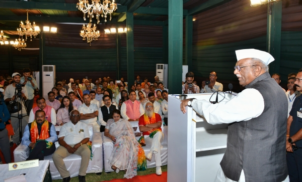 वर्षा के मौसम में अधिकाधिक पेड़ लगे और उनका संरक्षण हो: राज्यपाल