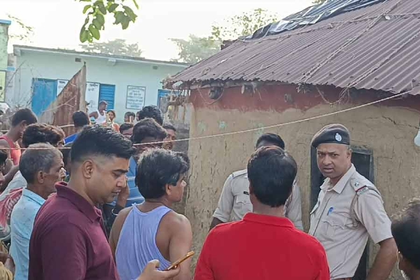 नशे में धुत युवक ने सोते हुए नाबालिग पर धारदार हथियार से किया हमला