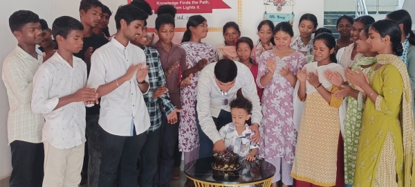 परिवार के स्तंभ होते हैं  पिता :  सकलदीप भगत