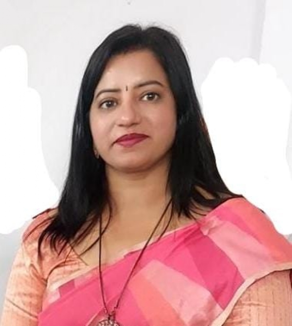राजकीय उच्चतर माध्यमिक विद्यालय हुसैनपुर छिरावली मुरादाबाद में विज्ञान शिक्षिका बबिता मेहरोत्रा