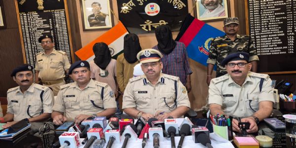 हत्याकांड का खुलासा, तीन गिरफ्तार
