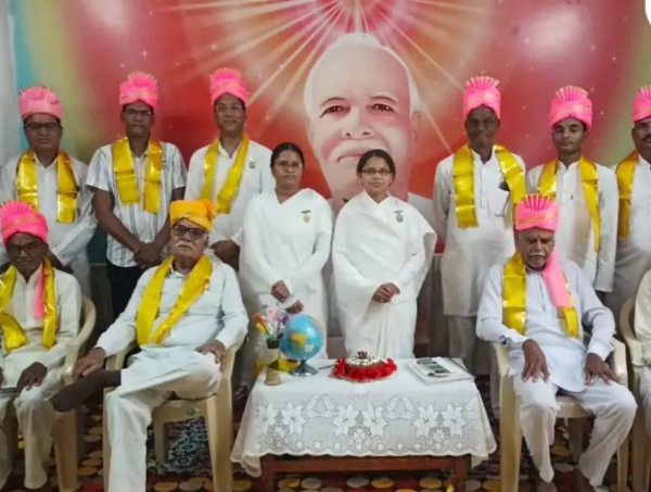 चरित्र निर्माणकर्ता भी होते है-नीलम दीदी