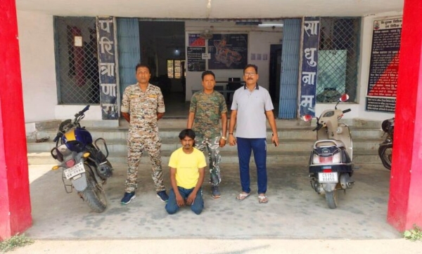पुलिस के गिरफ्त में आरोपी