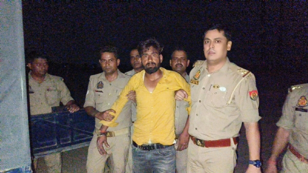 गिरफ्तार अभियुक्त