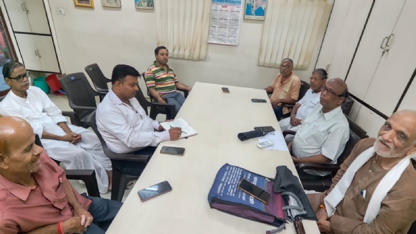 स्वस्तिका के प्रकाशन को लेकर बैठक