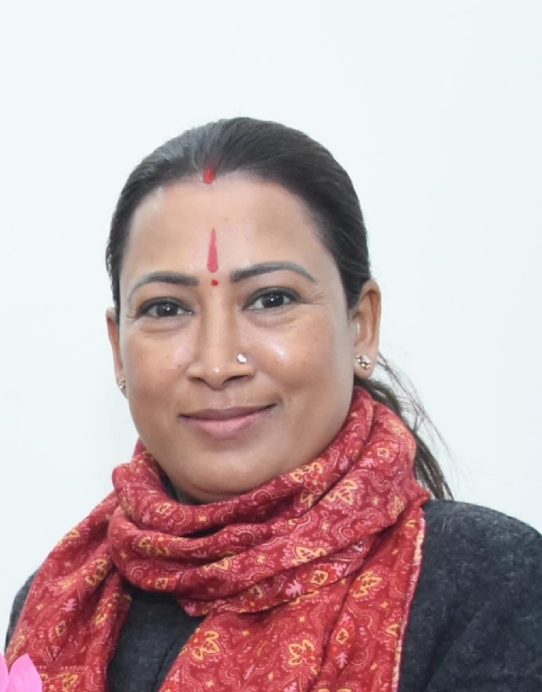 मंत्री रेखा आर्या । मंत्री रेखा आर्या ।