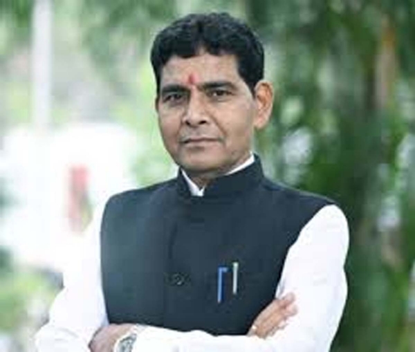 मंत्री  टंक राम वर्मा