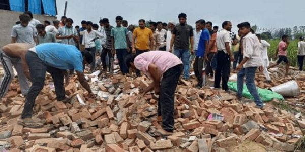 (अपडेट) अमरोहा पटाखा फैक्टरी विस्फोट में चार की माैत व आठ घायल