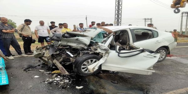 हिसार: सड़क हादसे में कांग्रेस नेता रणदीप सुरजेवाला के चचेरे भाई व भाभी सहित चार की मौत