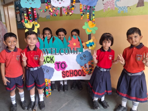 इंडस पब्लिक स्कूल दीपका में शाला प्रवेश उत्सव का आयोजन इंडस पब्लिक स्कूल दीपका में शाला प्रवेश उत्सव का आयोजन