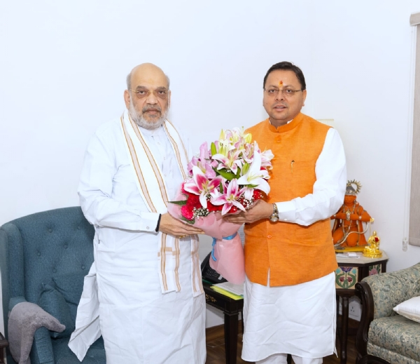 मुख्यमंत्री पुष्कर सिंह धामी नई दिल्ली में गृह मंत्री अमित शाह से भेंट करते। मुख्यमंत्री पुष्कर सिंह धामी नई दिल्ली में गृह मंत्री अमित शाह से भेंट करते।